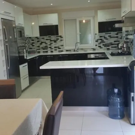 Pipo Camyuva Villa *